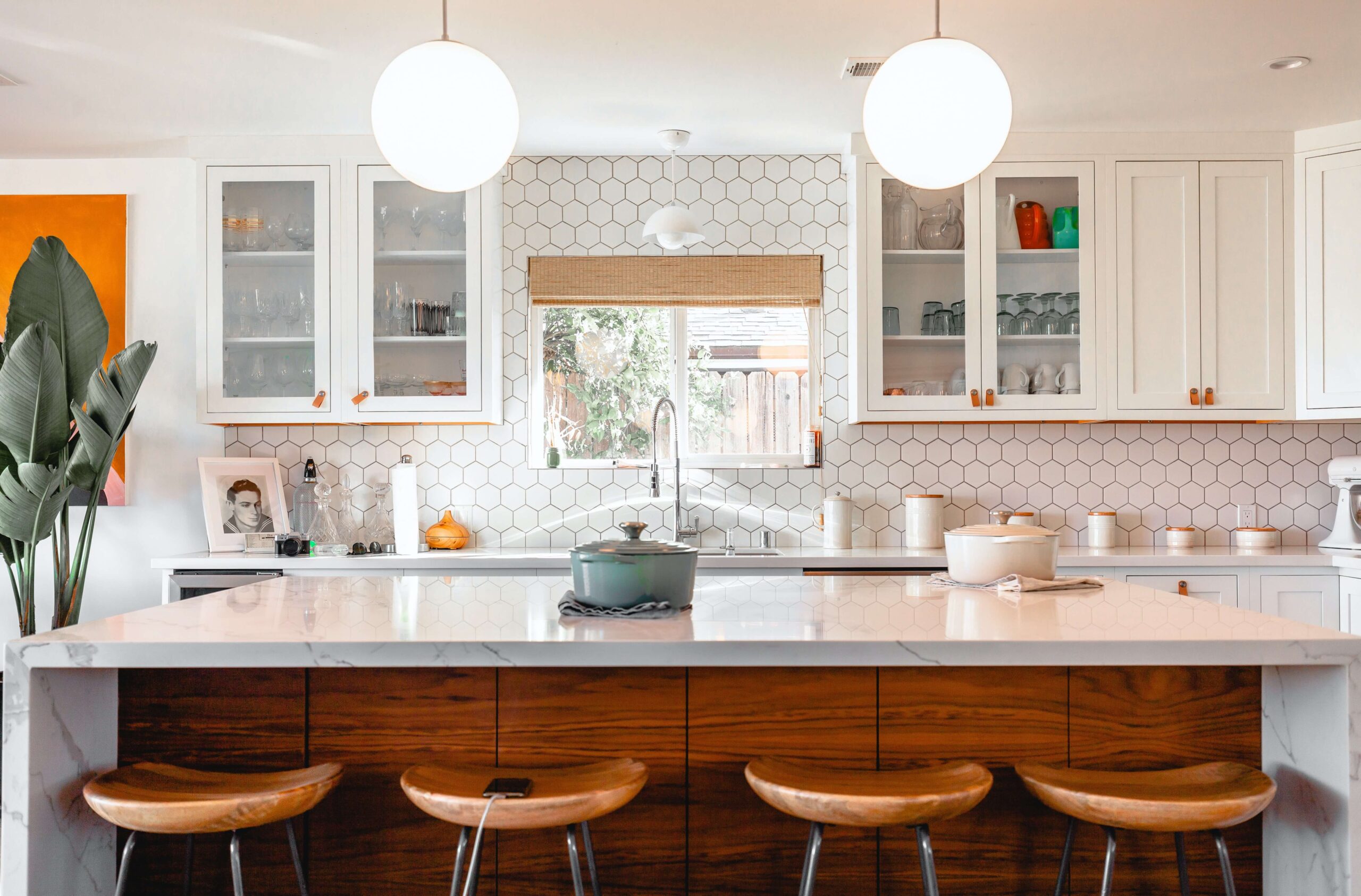 Kitchen with new cabinets, backsplash, and countertop